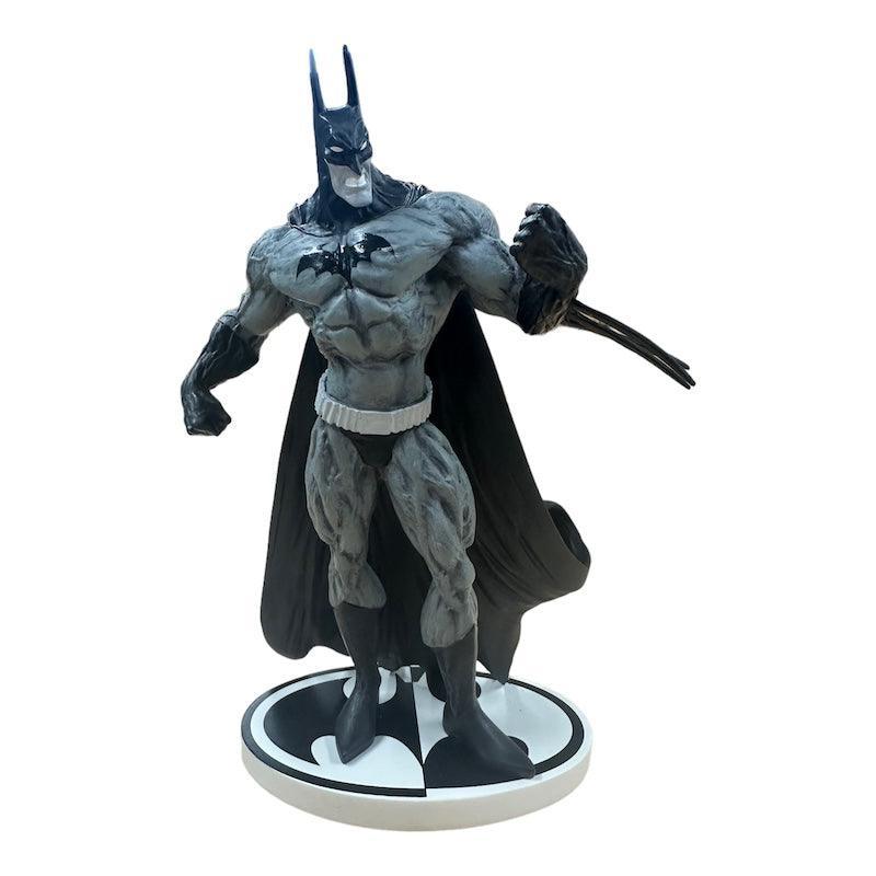 (DAMAGED) BATMAN BLACK & WHITE STATUE BY BISLEY 2ND ED - Kings Comics