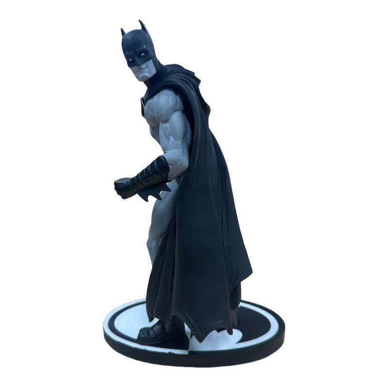 (DAMAGED) BATMAN BLACK & WHITE STATUE BY GARY FRANK - Kings Comics