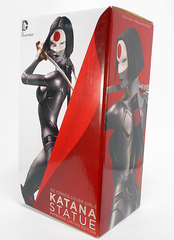 DC COMICS COVER GIRLS KATANA STATUE