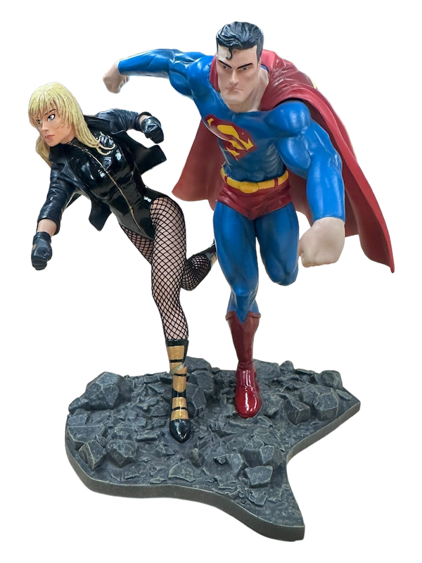 (DAMAGED) JLA BUILD A SCENE PART 2 BLACK CANARY AND SUPERMAN STATUE 1560/2200