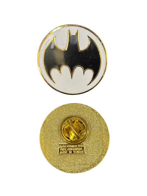 VINTAGE DC COMICS  BATMAN LOGO METAL BADGE ROUND (1988)