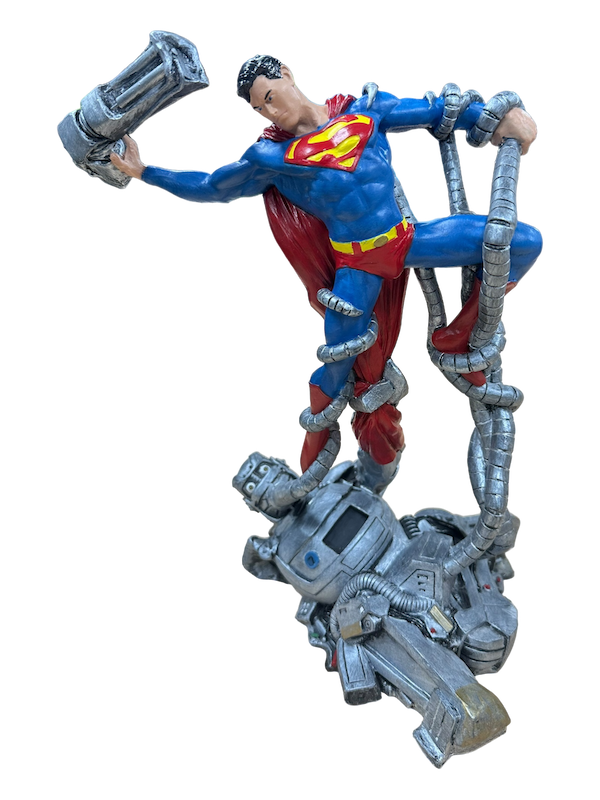 DC COMICS MAN VS MACHINE SUPERMAN STATUE DC DIRECT 2161/2800