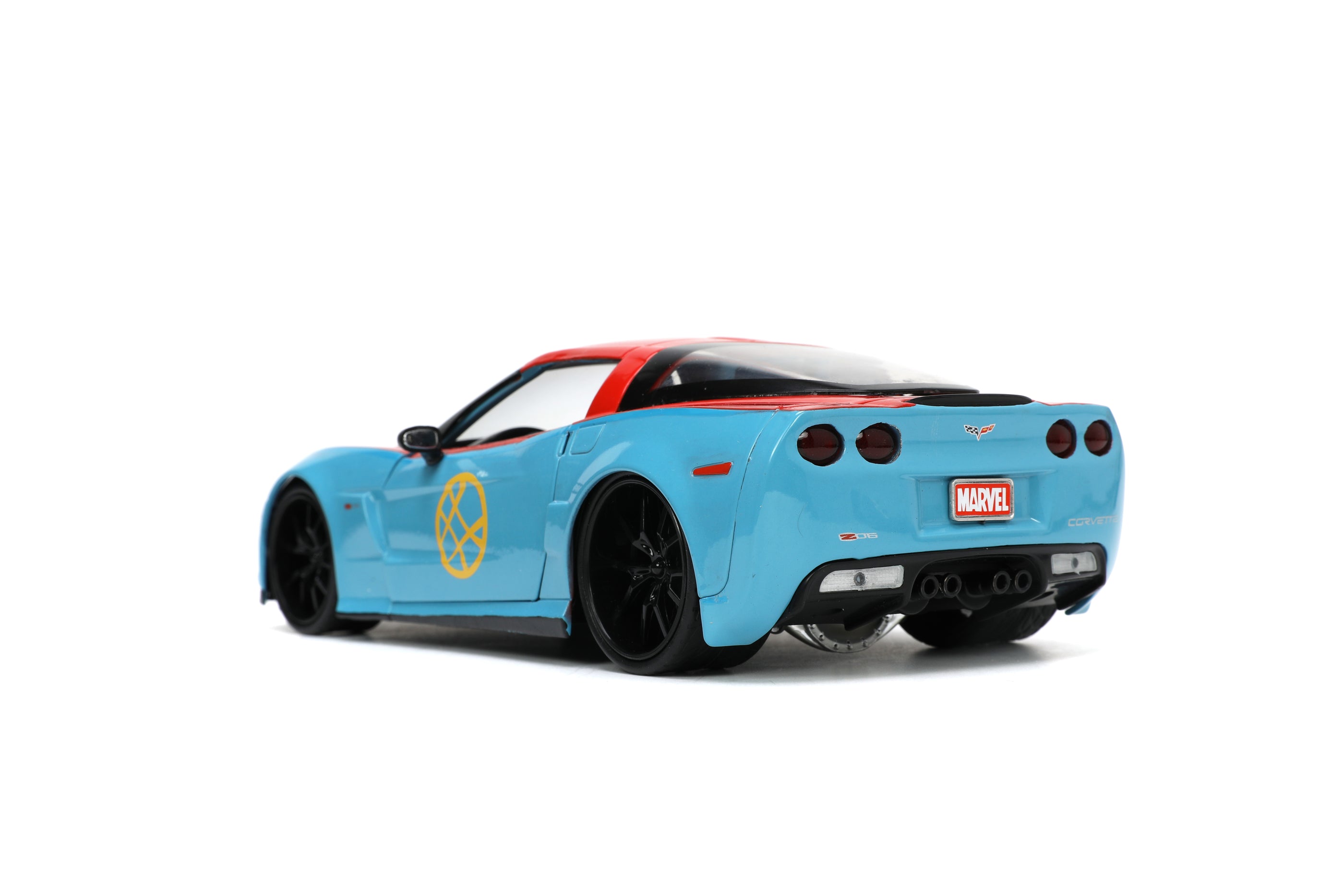 HOLLYWOOD RIDES 2006 CORVETTE Z06 W/DR. STRANGE FIG 1/24 DIE-CAST VEH