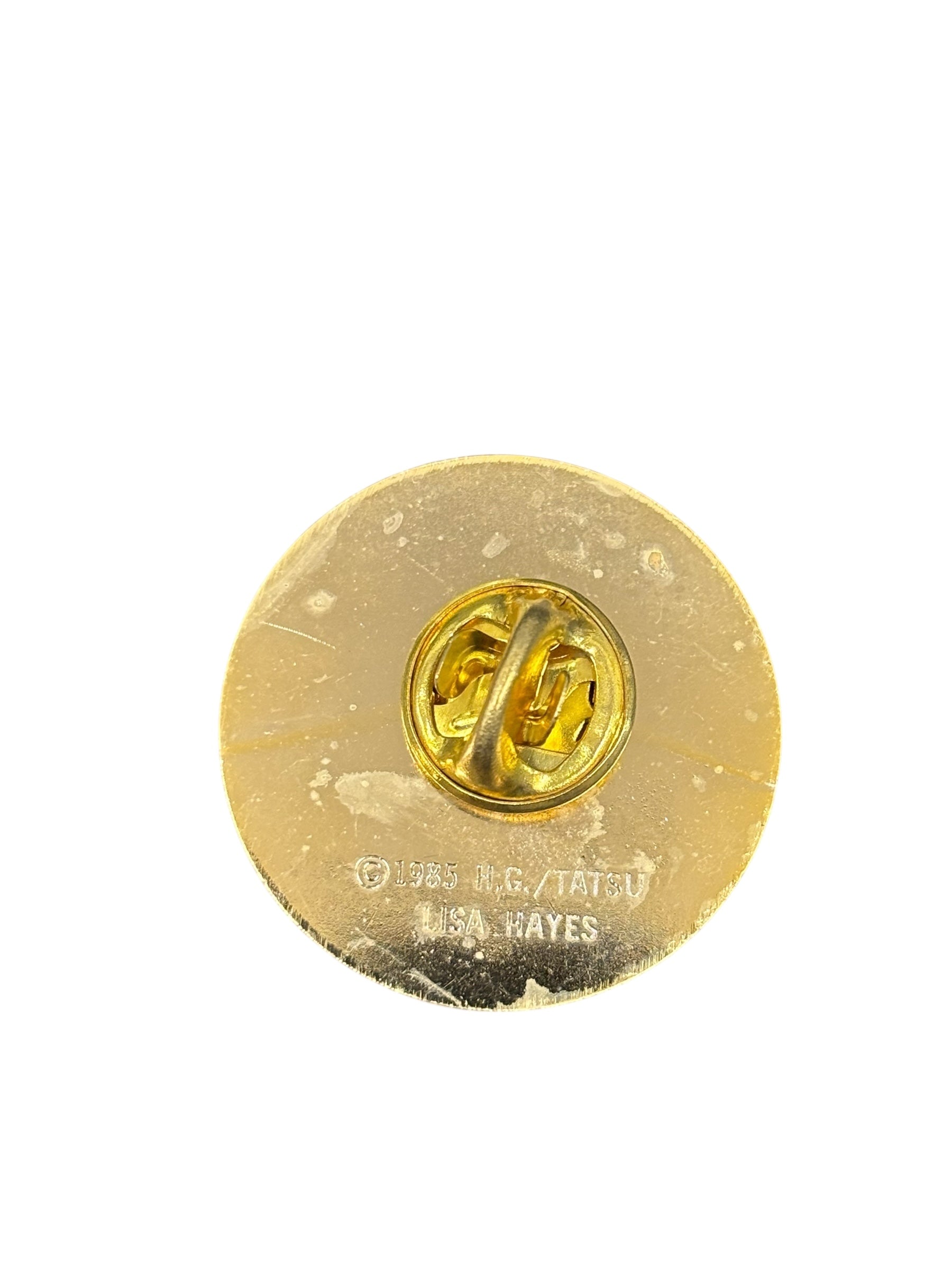 VINTAGE ROBOTECH METAL BADGE (1985) LISA HAYES