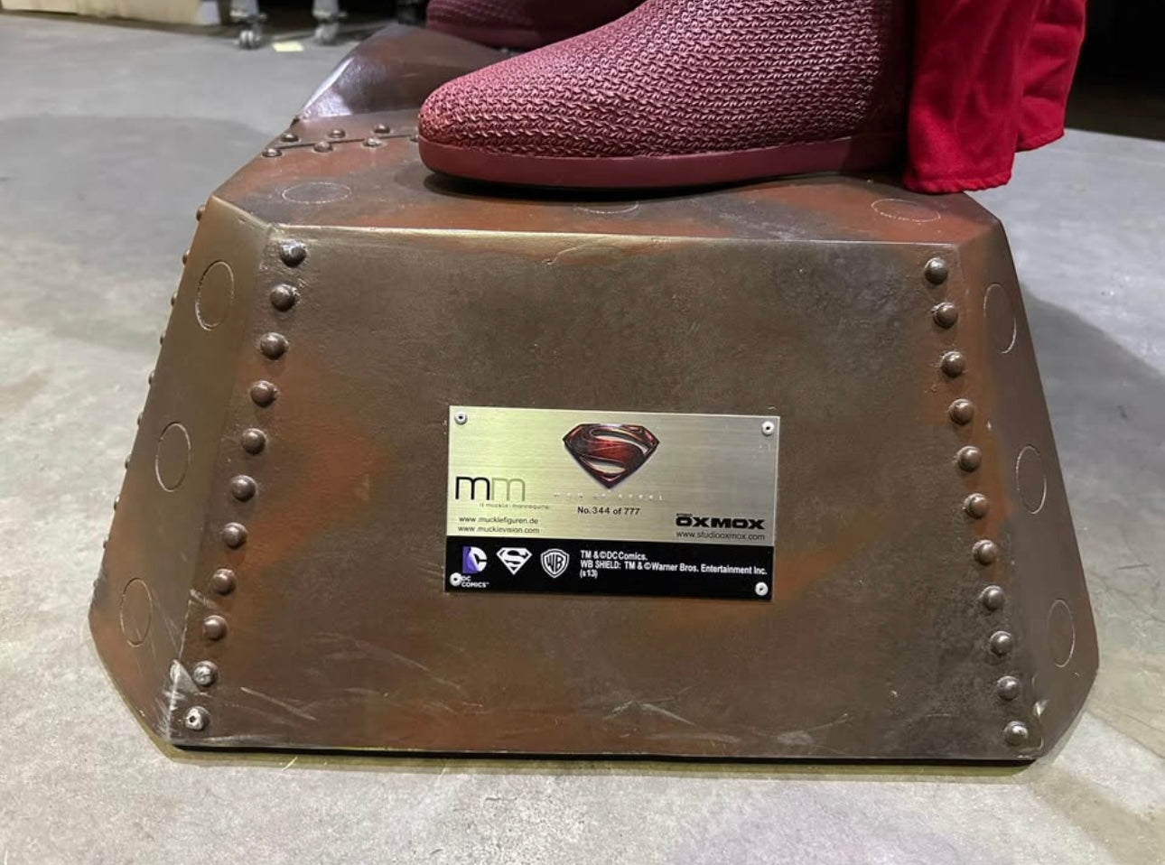2013 OXMOX SUPERMAN MAN OF STEEL 1:1 SCALE HENRY CAVILL STATUE