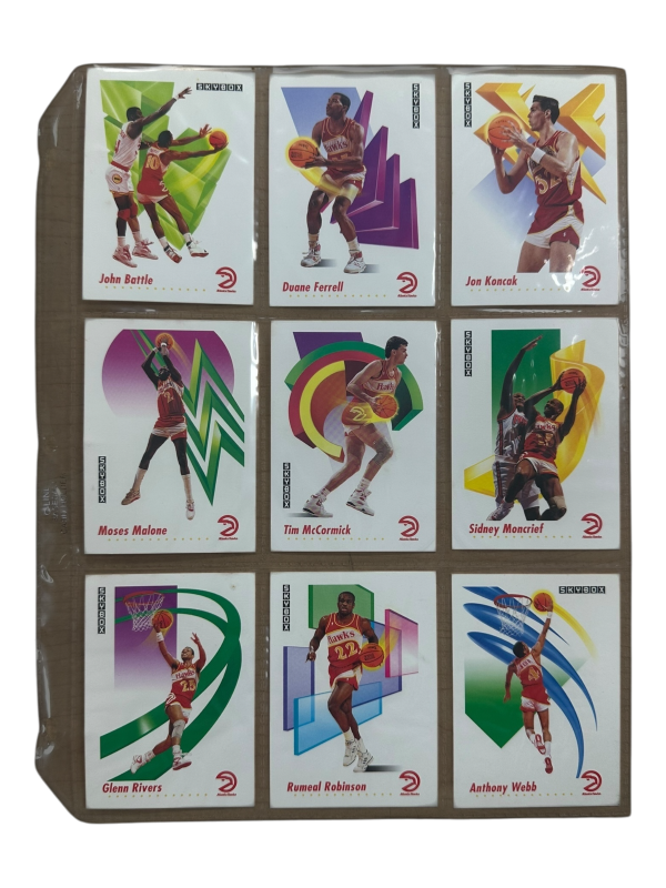 1991/92 SKYBOX NBA BASKETBALL BASE CARD SET WITH ALBUM