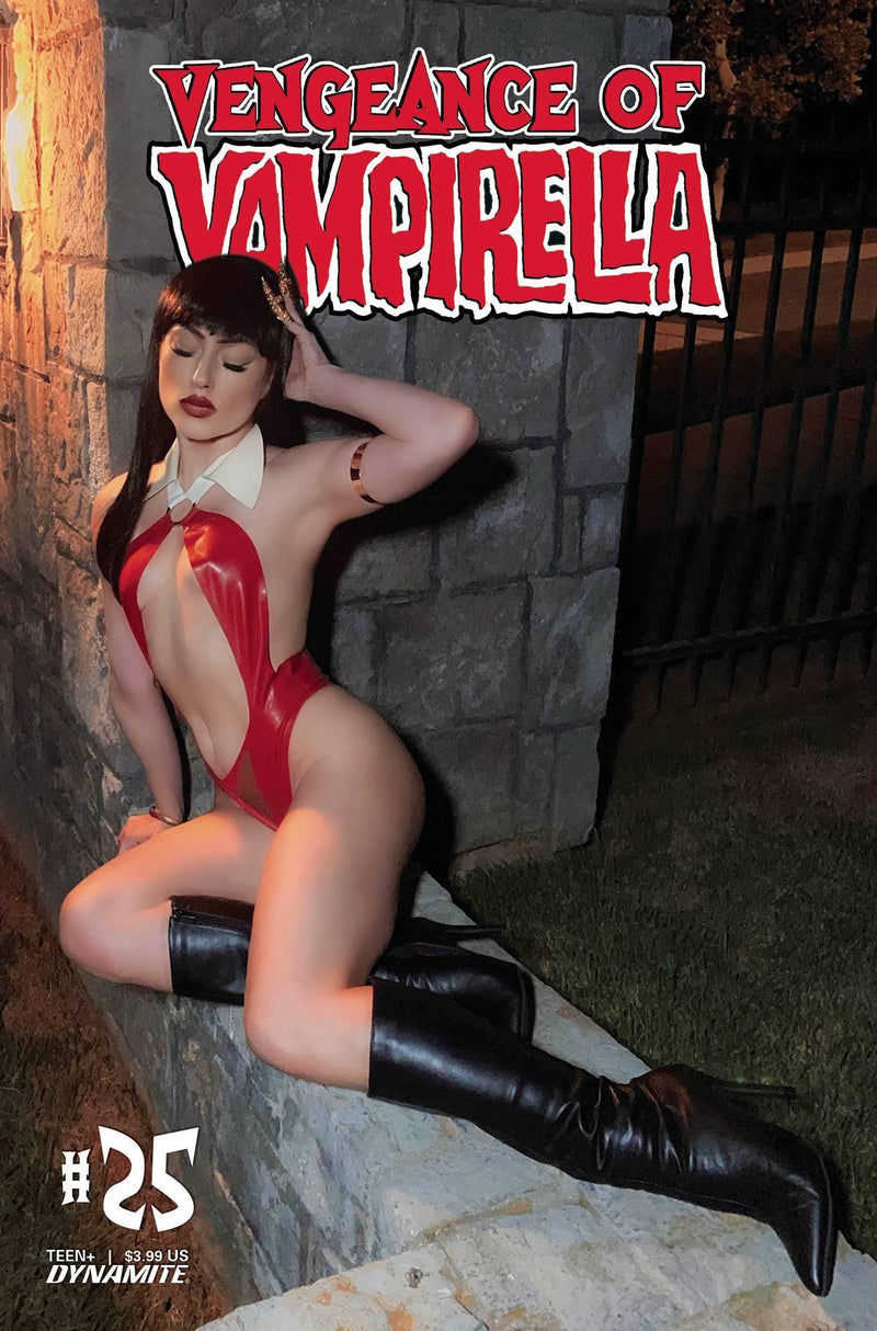 VENGEANCE OF VAMPIRELLA VOL 2 #25 CVR D COSPLAY