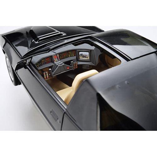 KNIGHT RIDER KNIGHT 2000 KITT SEASON 1 1/24 VEHICLE MODEL - Kings Comics