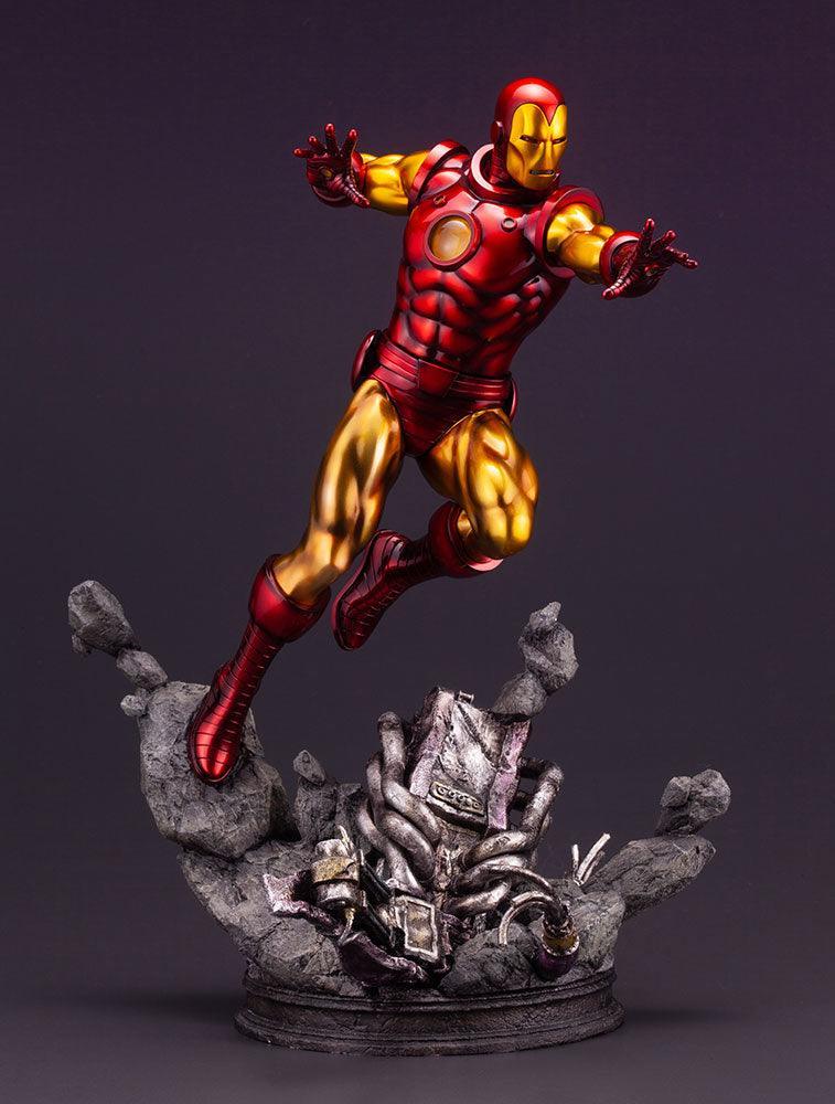 MARVEL UNIVERSE AVENGERS IRON MAN FINE ART STATUE - DAMAGED - Kings Comics